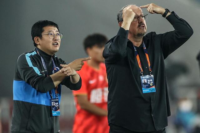 联合国大会上的戏剧性对比：俄罗斯与委方态度迥异